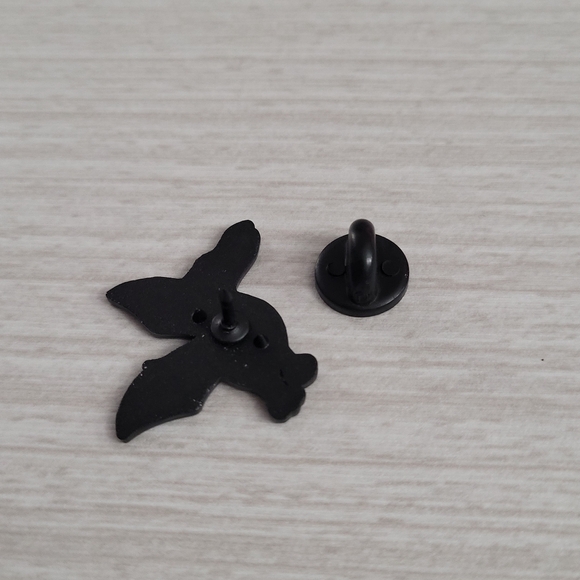 Pterodactyl Blue Flying Dino Enamel Pin - Picture 6 of 10